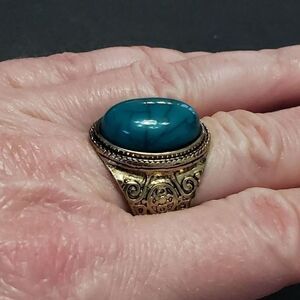 Silver tone blue acrylic stone ring Size 8.5